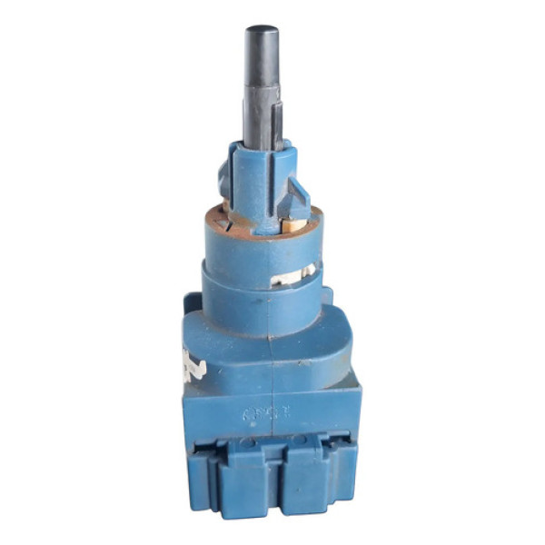 Sensor Interruptor Pedal Embreagem Vw Voyage 2019 2022