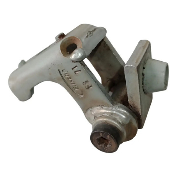 Dobradiça Inferior Porta Dianteira Esquerda Peugeot 207 