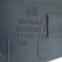 Moldura Porta Traseira Esquerda Gm Corsa 1996 2005 90431341