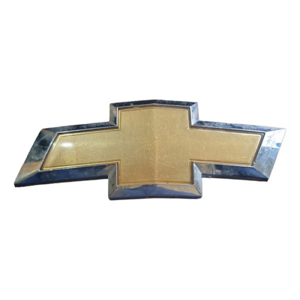 Emblema Grade Onix Prisma 2013 A 2016 Cromado