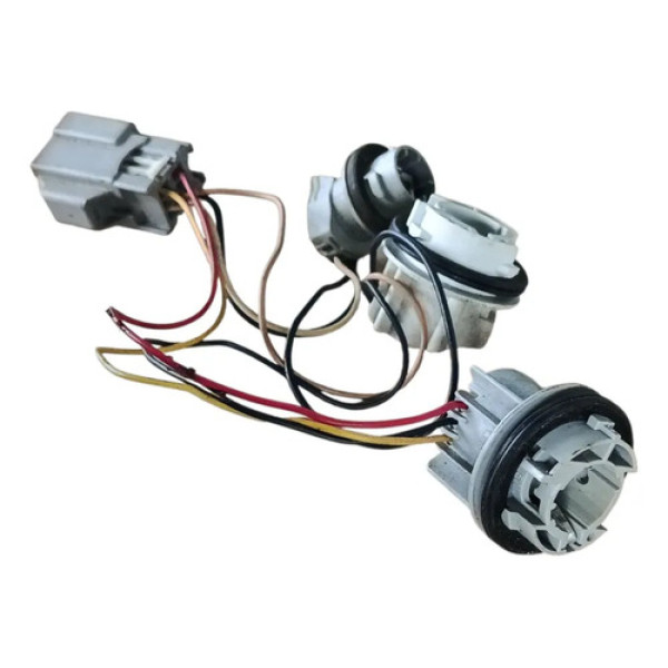 Chicote Lanterna Traseira Direita Vw Polo 2003 2014