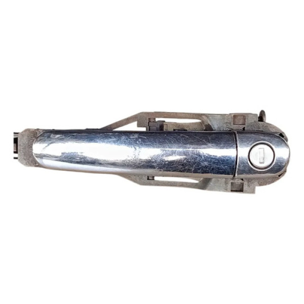 Macaneta Externa Dianteira Esquerda Vw Golf 1999 2006 Prateado Dianteira