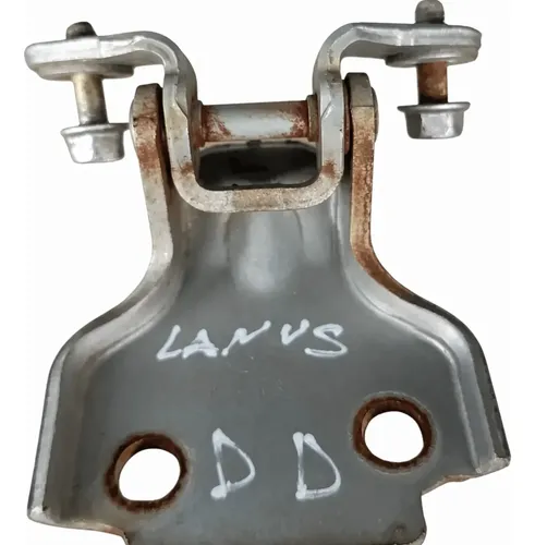Dobradiça Superior Dianteira Direita Nissan Livina 2009 2014