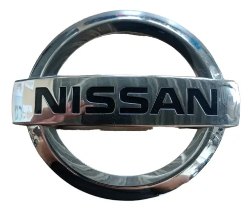 Emblema Tampa Traseira Nissan March 11 Á 20  Prata