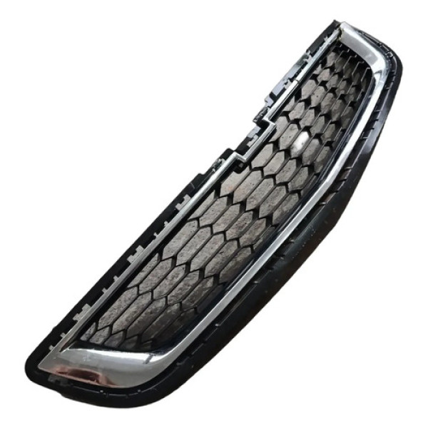 Grade Frontal Para-choque Cobalt 2012 A 2015 Com Detalhe