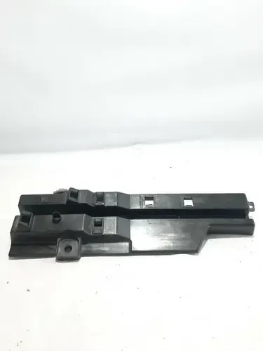 Guia Parachoque Traseiro Esquerdo Peugeot 408 Thp 2018 Cx92