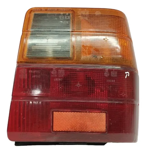 Lanterna Traseira Direita Uno 1985/2002 C/detalhe L03 Direito Tricolor
