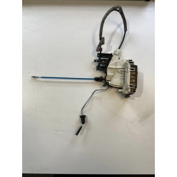 Fechadura Da Porta Dianteira Direita Mercedes Gla200 2015