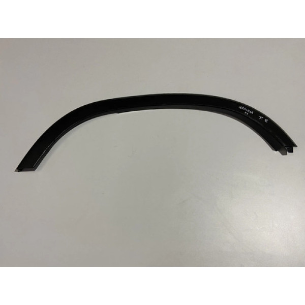 Moldura Paralama Traseiro Esquerdo Tracker 2014 2015 2016 Preto