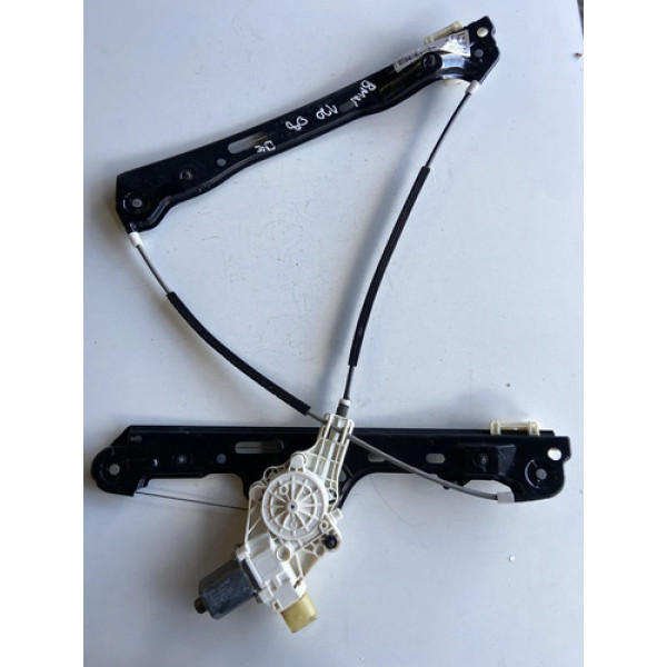 Maquina De Vidro Dianteira Esquerda Bmw 120i 2009