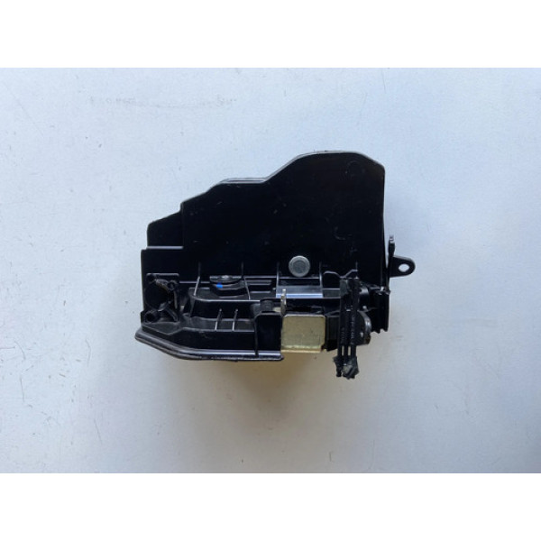 Fechadura Da Porta Dianteira Direita Bmw 120i 2009