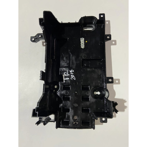 Suporte Bateria Tracker 1.4 Turbo 2017 2018 2019 Preto