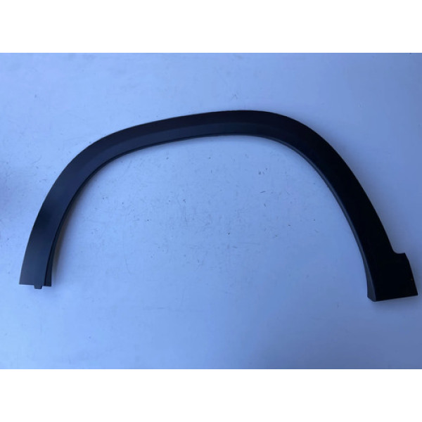 Moldura Paralama Dianteiro Esquerdo Tracker 1.2 2021 2022 Preto