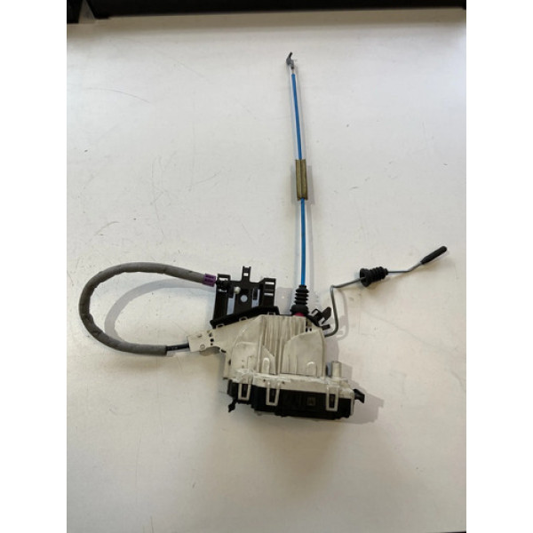 Fechadura De Porta Traseira Esquerda Mercedes Gla200 2016