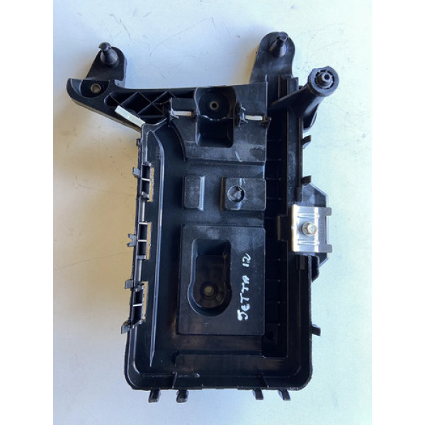 Suporte Da Bateria Jetta 2.0 2013 2014 Preto