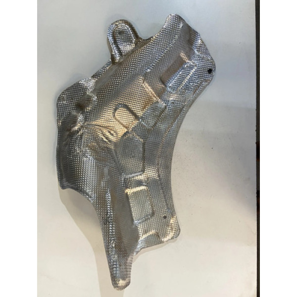 Defletor Calor Do Escape Renault Duster 1.6 E 2.0 2017 2021