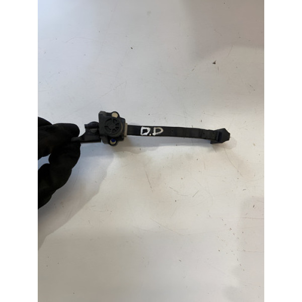Limitador De Porta Dianteira Direita Cruze 1.4 Ltz 2017 2018 Preto