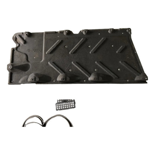 Cobertura Assoalho Esquerda Mercedes Gla200 2014 2015 2016