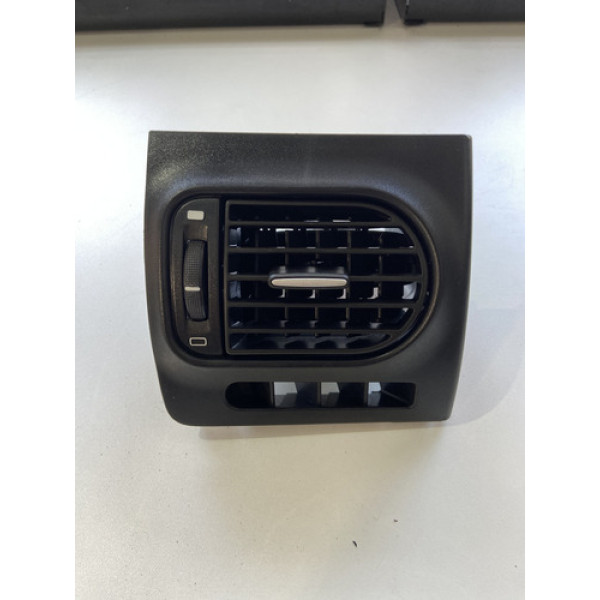 Difusor De Ar Esquerdo Fiat Strada 2014 2015