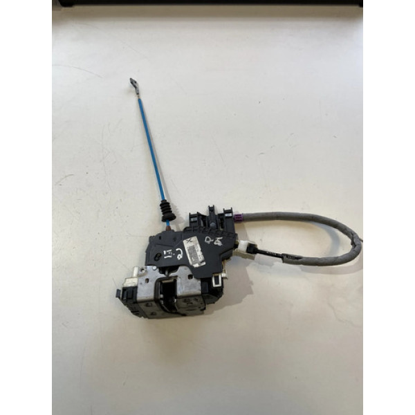 Fechadura De Porta Dianteira Esquerda Mercedes Gla200 2016
