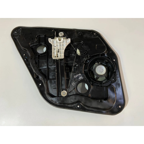 Maquina De Vidro Traseira Direita Hyundai Elantra 2012 2013