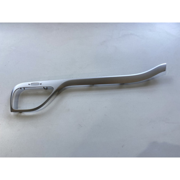 Moldura Difusor Esquerdo Fiat Freemont 2.4 2012