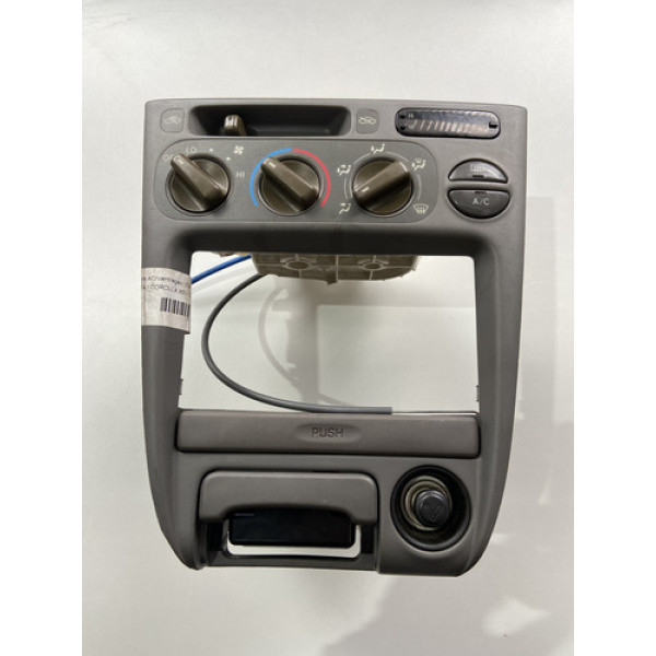 Moldura Comando Do Ar Condicionado Corolla 1.8 2001 2002