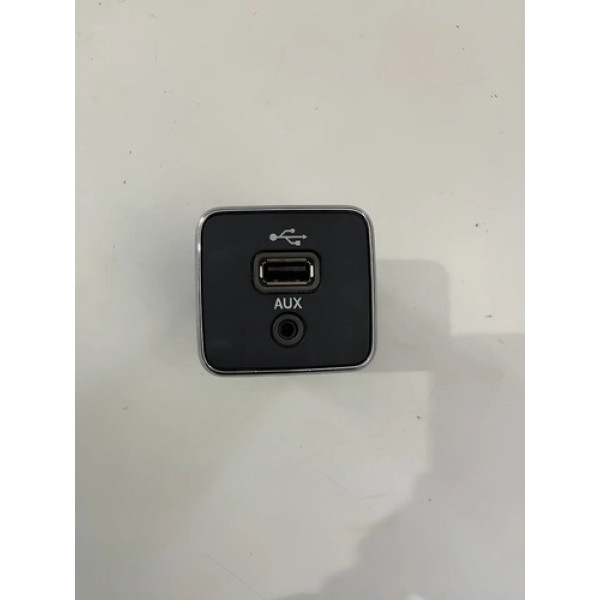 Entrada Usb Jeep Compass 2.0 2017 2018 Preto
