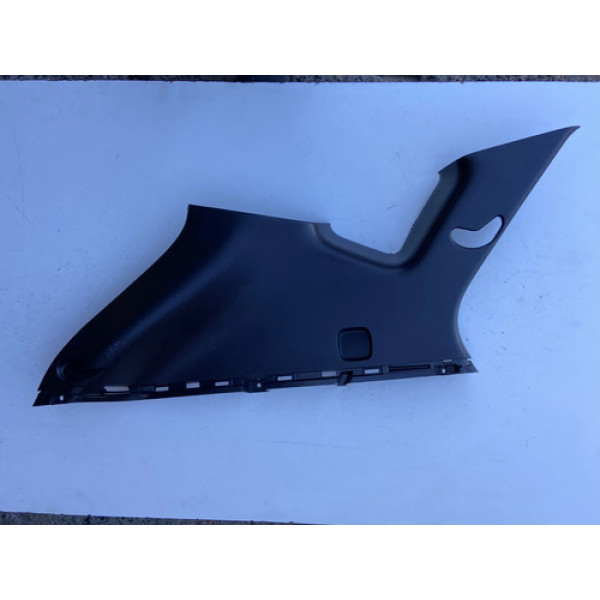 Moldura Coluna Traseira Esquerda Hyundai Ix35 2011 2012
