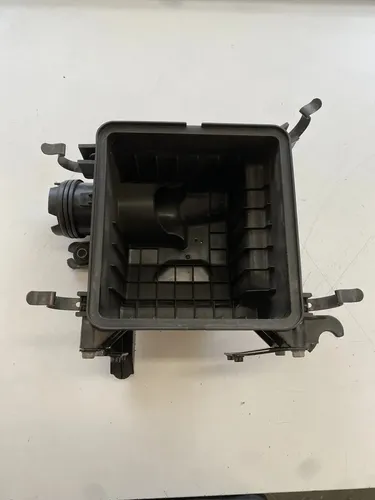 Suporte Base Caixa Filtro De Ar Kia Cerato 1.6 2011 Avaria