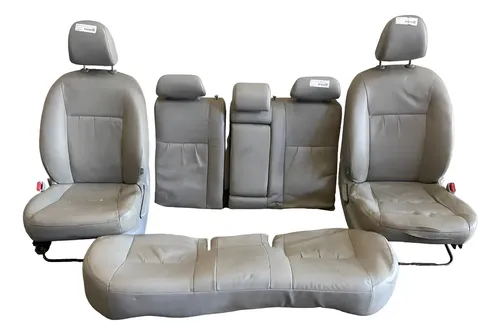 Jogo De Bancos Toyota Corolla 2012 Tem Rasgos E Avaria  Cinza