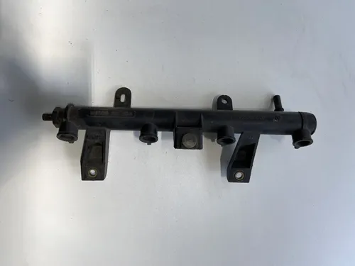 Flauta De Combustível Peugeot 1.4 206 2009 2010