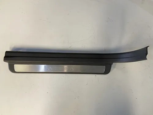 Soleira Porta Dianteira Direita Hyundai Azera 2010/2011 Cinza