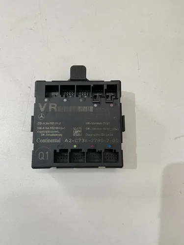 Modulo Da Porta Dianteira Direita Mercedes A200 2014 2015 Preto