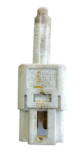 Interruptor Pedal Freio 4 Pinos Nissan Kicks 2019 F80cs71