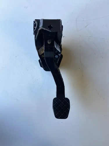 Pedal De Embreagem Vw Fox Gol Spacefox Voyage