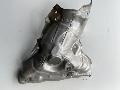 Defletor Calor Catalisador Nissan Kicks Sv 1.6 2020 2021